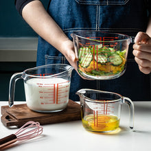 Load image into Gallery viewer, Home Baking Tool Glass Measuring Cup Set 3 Piece Microwave Oven Safe 250/500/1000ml High Quality Kitchen Measuring Cup Milk Oil
